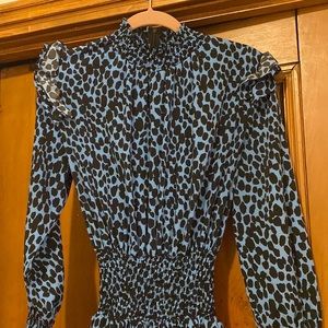 PIPPI salon - Size M - Midi Dress